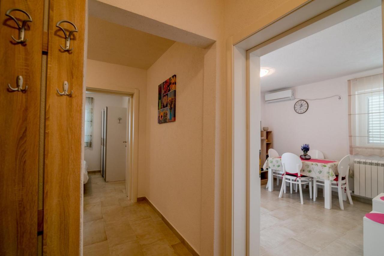 Apartments Mitrovic 卢什蒂卡 外观 照片