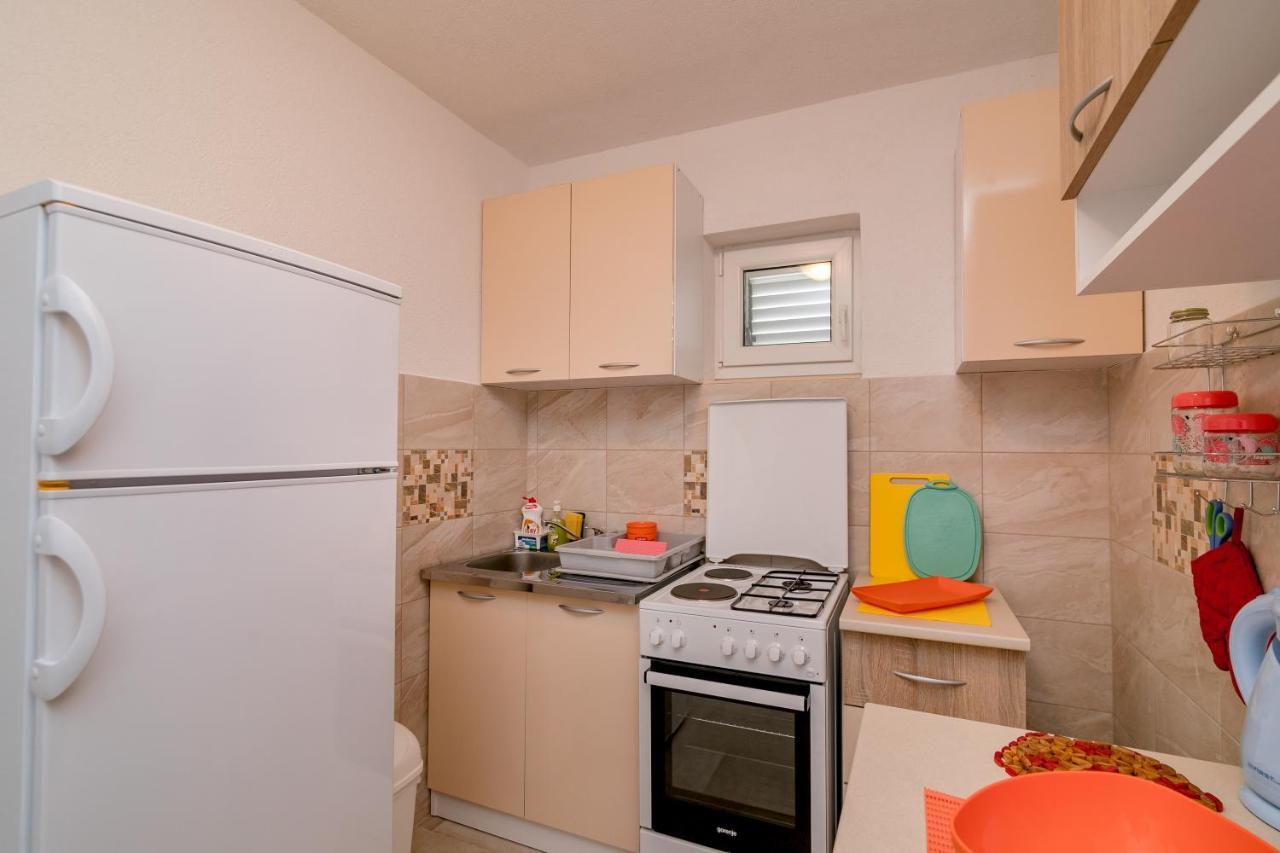 Apartments Mitrovic 卢什蒂卡 外观 照片